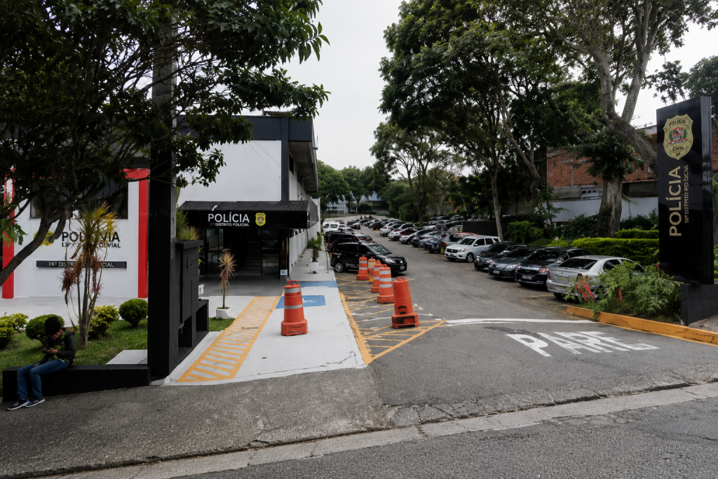 Criminosos invadem residência e fazem família refém na Zona Sul de São Paulo; dois suspeitos são presos criminosos-invadem-residencia-e-fazem-familia-refem-na-zona-sul-de-sao-paulo;-dois-suspeitos-sao-presos