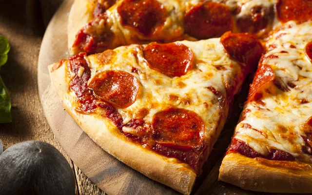 Pizza de Mussarela ou Pizza de Calabresa???